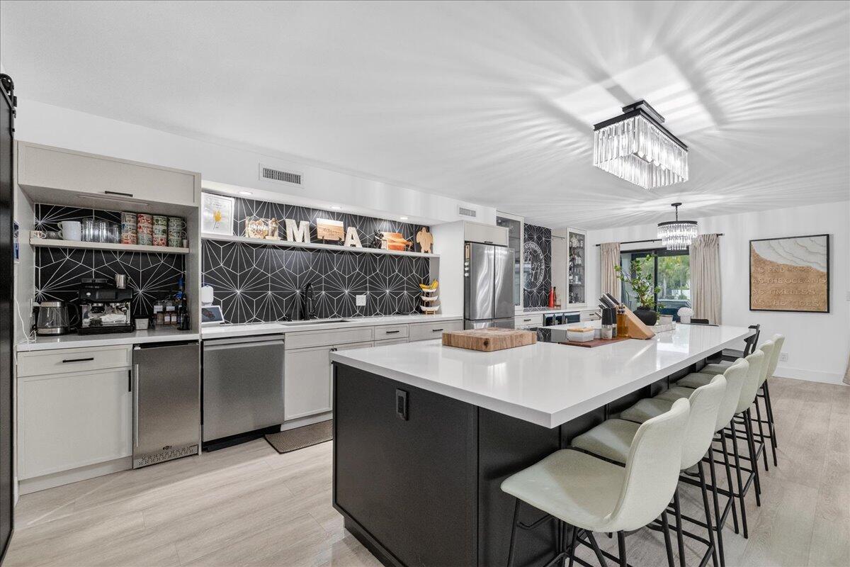 9729 N New Riv Canal #628