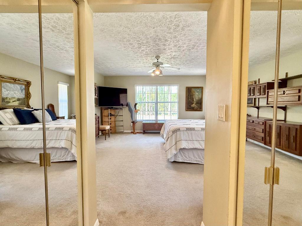 2884 SE Ranch Acres Jupiter, FL 33478