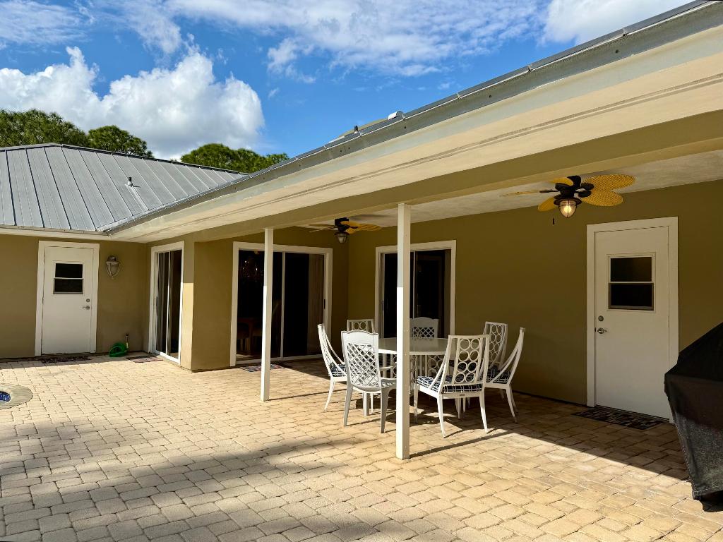 2884 SE Ranch Acres Jupiter, FL 33478