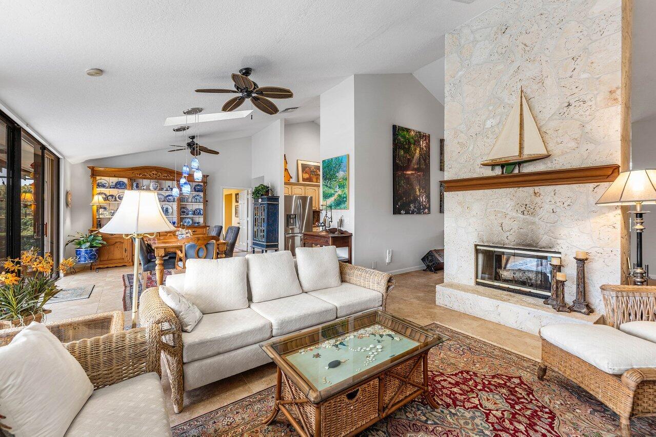 8794 SE Riverfront Jupiter, FL 33469