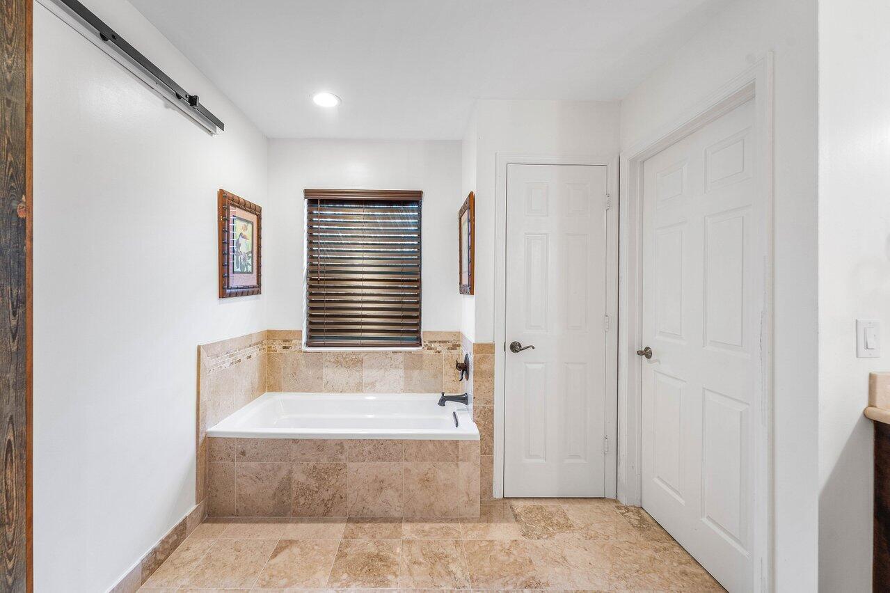 8794 SE Riverfront Jupiter, FL 33469