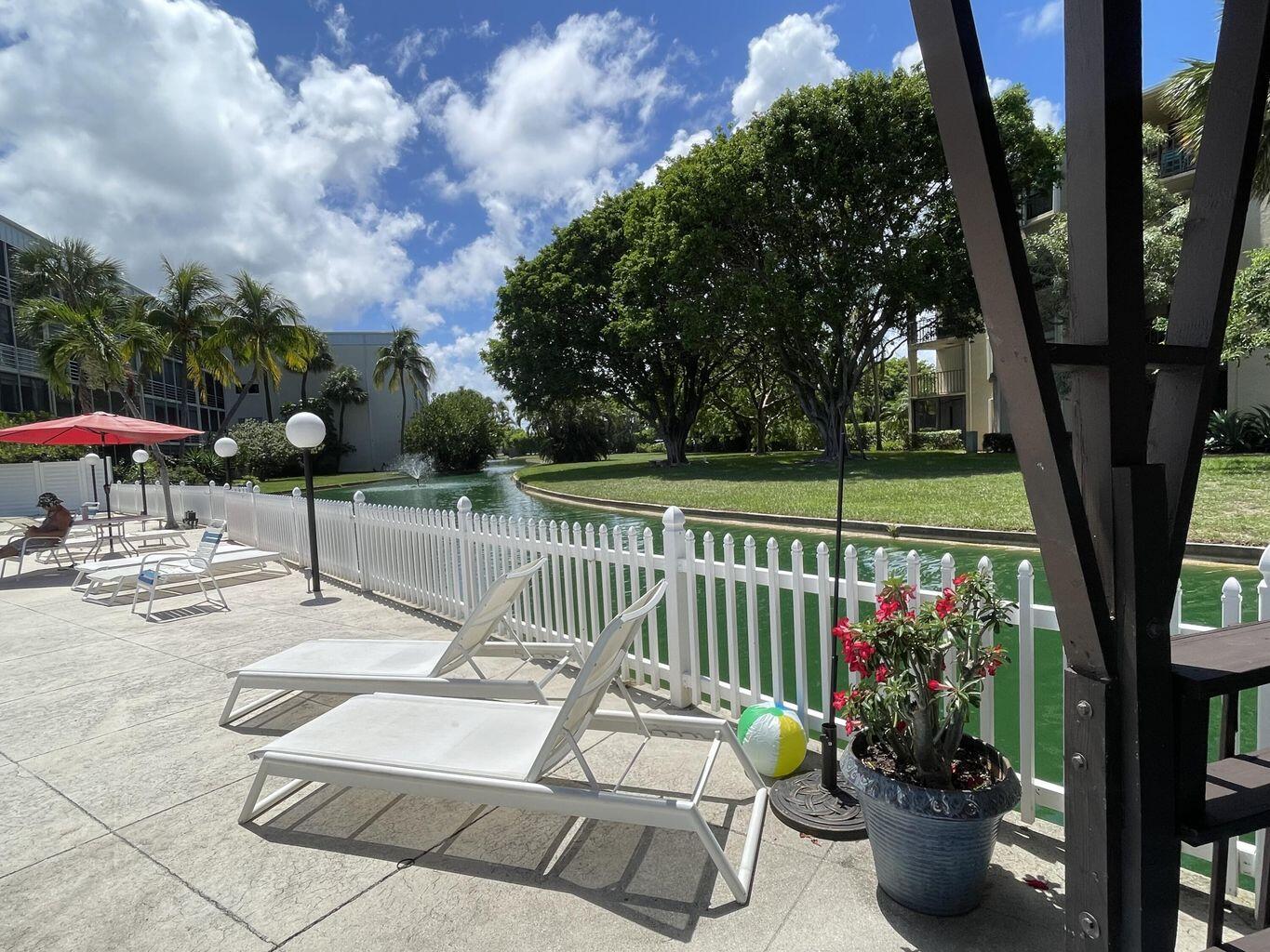 896 N Federal Hwy #431