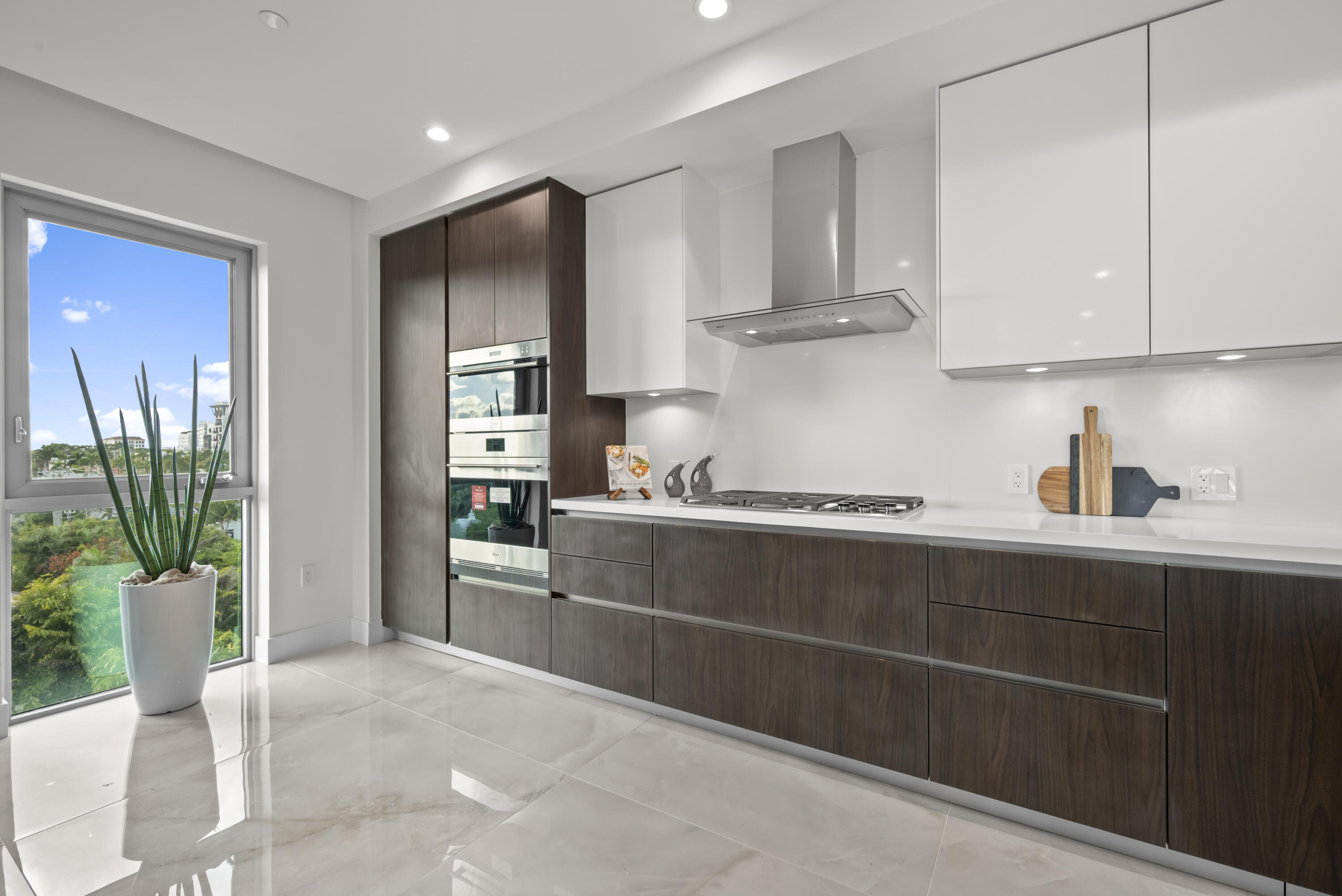 475 E Royal Palm #506 Boca Raton, FL 33432