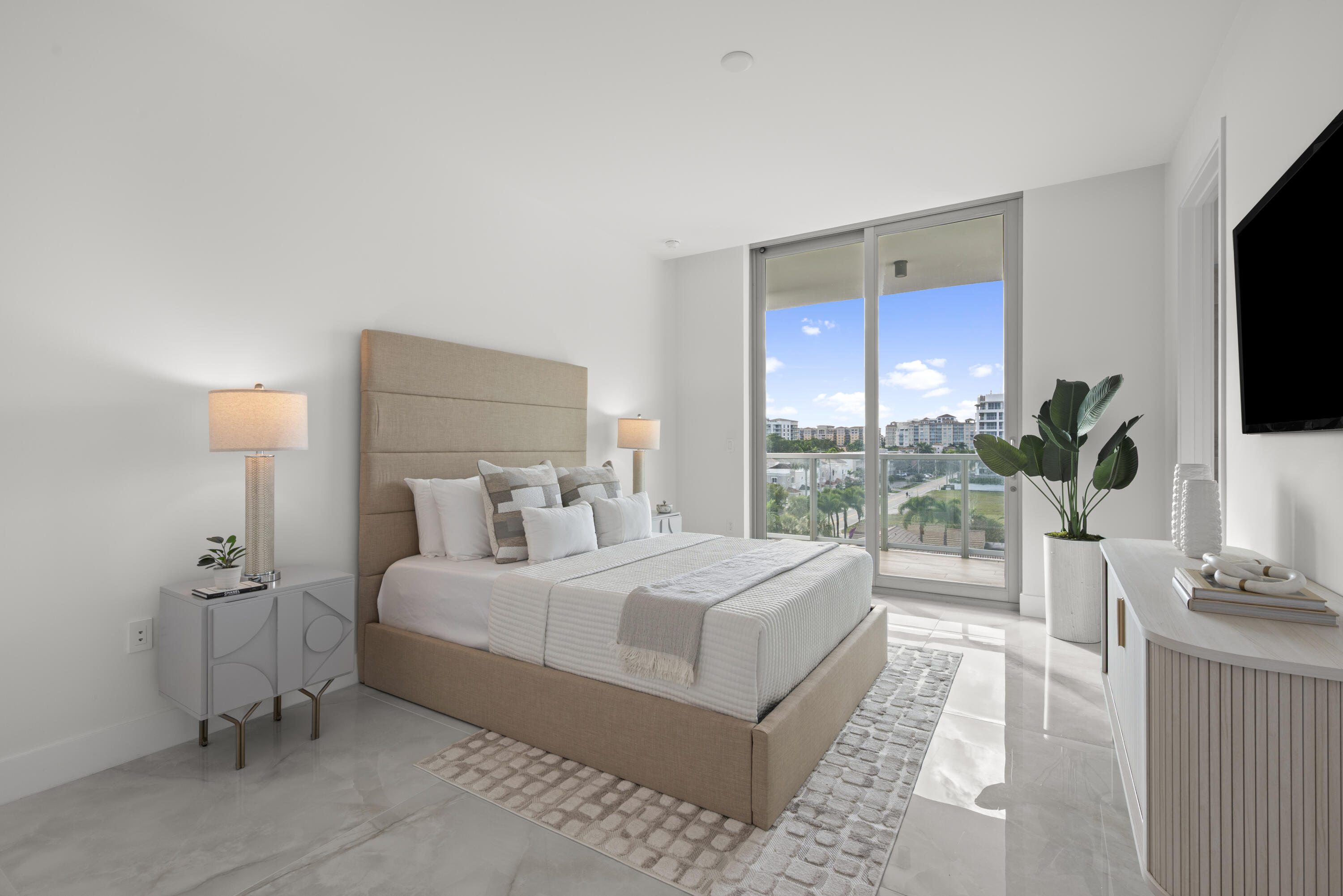 475 E Royal Palm #506 Boca Raton, FL 33432