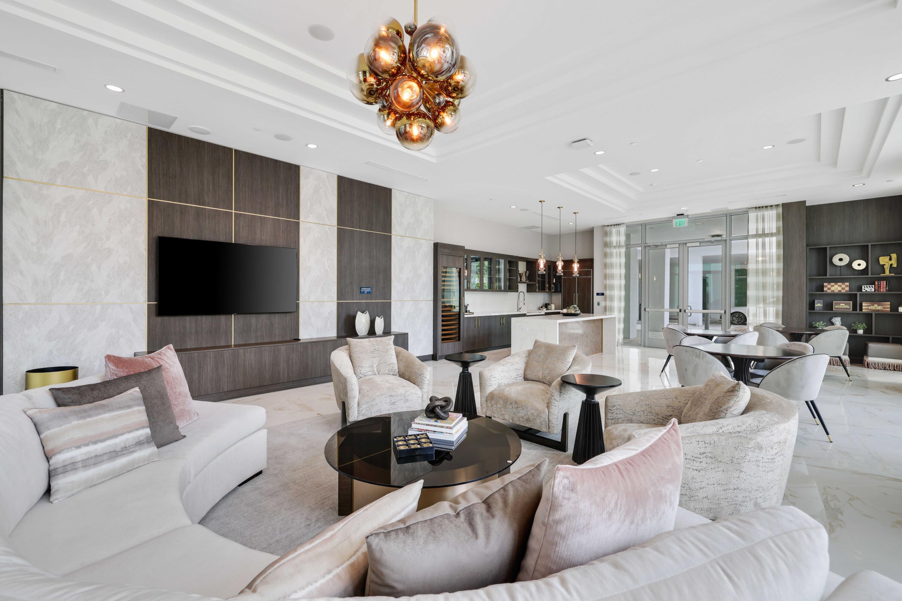 475 E Royal Palm #506 Boca Raton, FL 33432