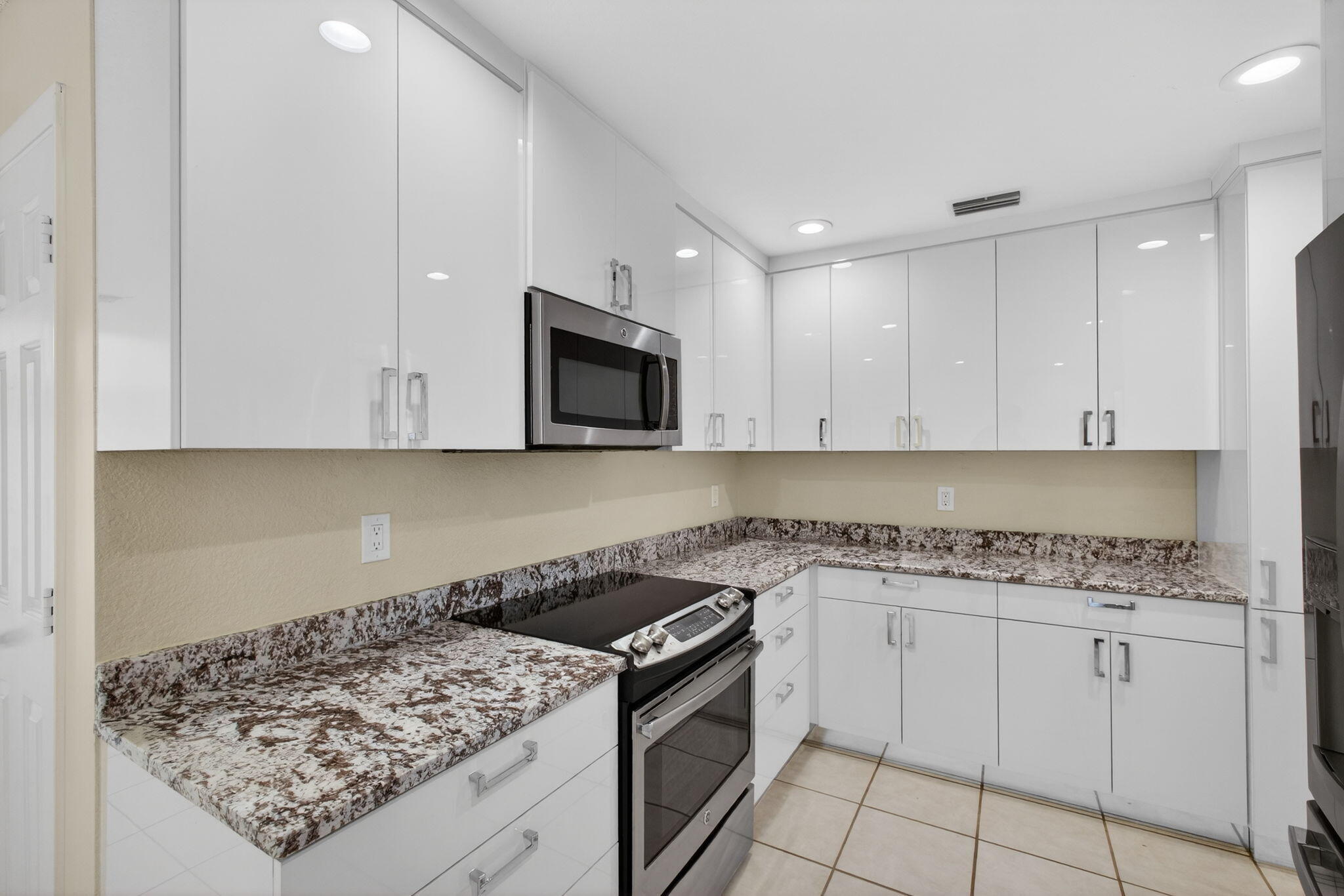 512 Ocean Dunes Jupiter, FL 33477