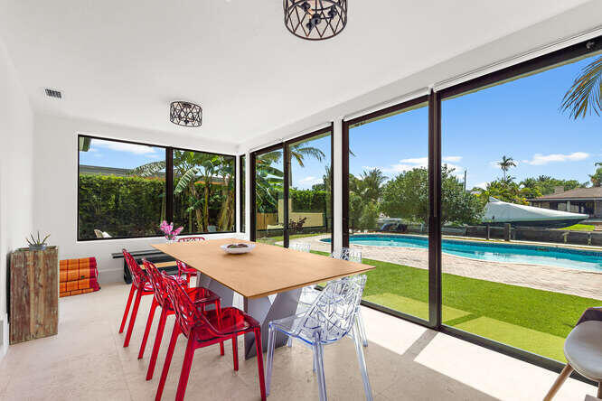 7820 Hawthorne Miami Beach, FL 33141