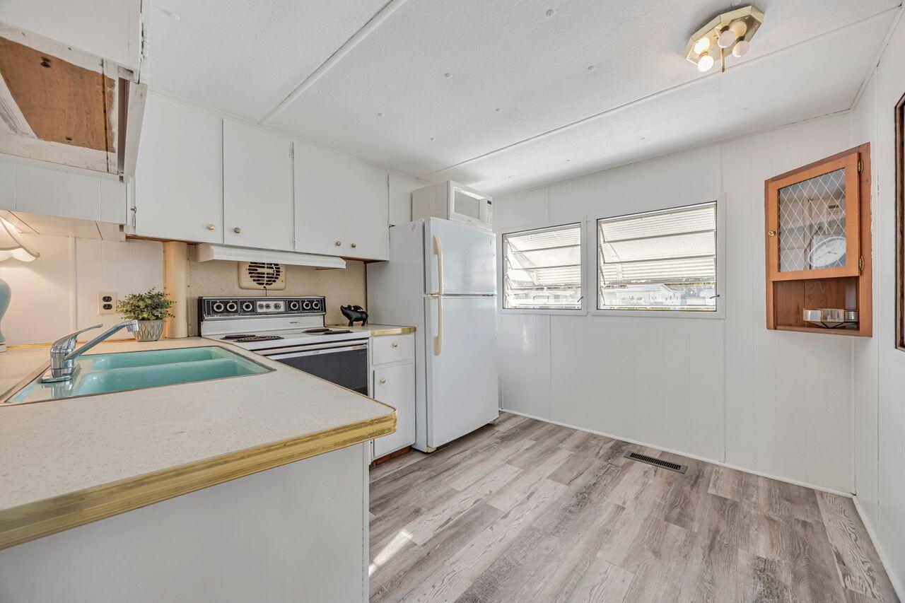 14556 Glenview Delray Beach, FL 33445