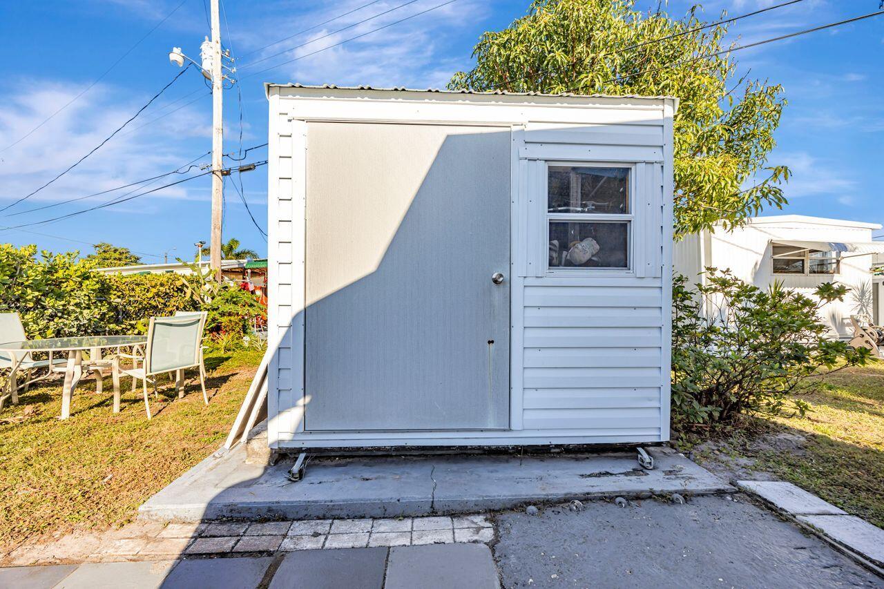 14556 Glenview Delray Beach, FL 33445