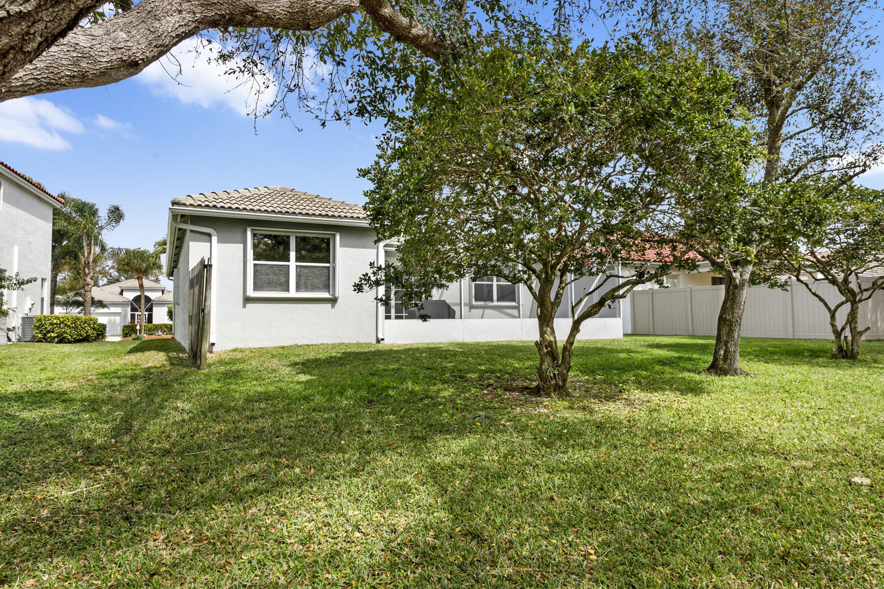 10748 Hidden Bnd Wellington, FL 33414