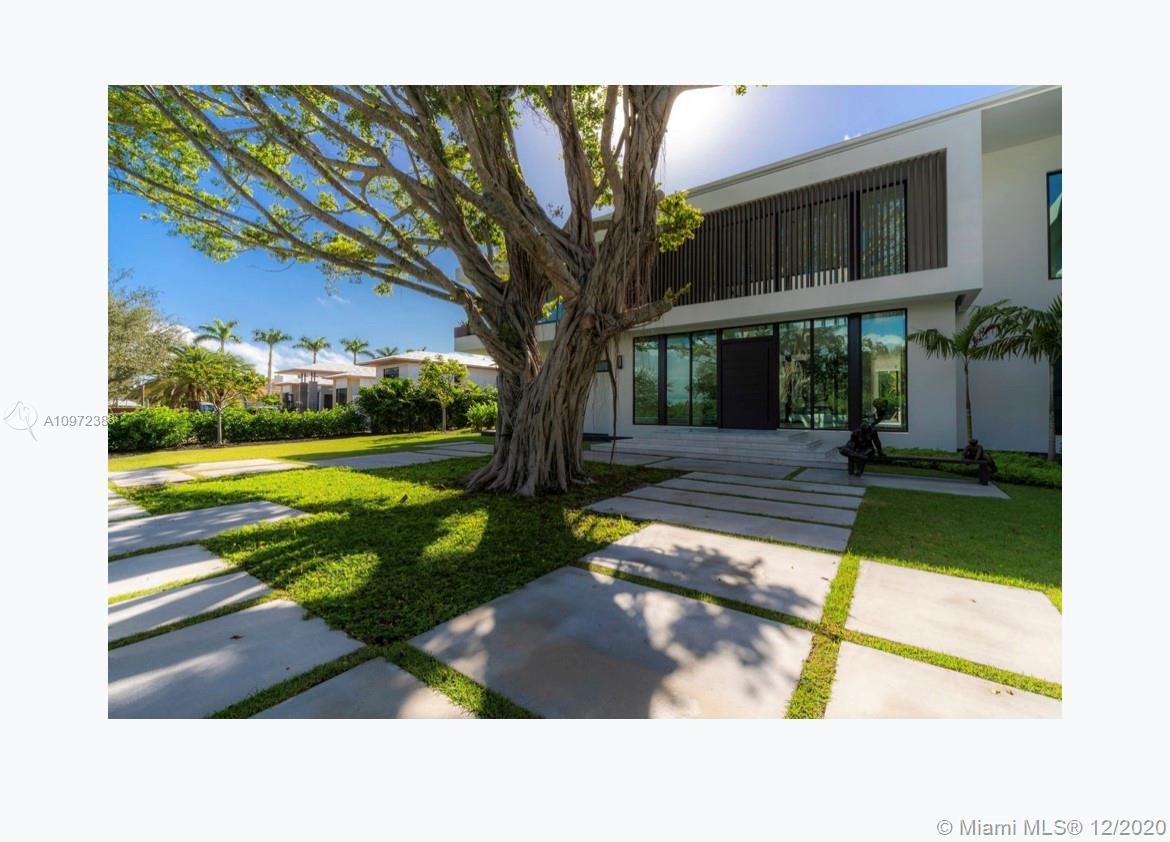 540 Leucadendra Dr Coral Gables, FL 33156