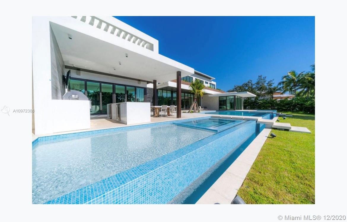 540 Leucadendra Dr Coral Gables, FL 33156