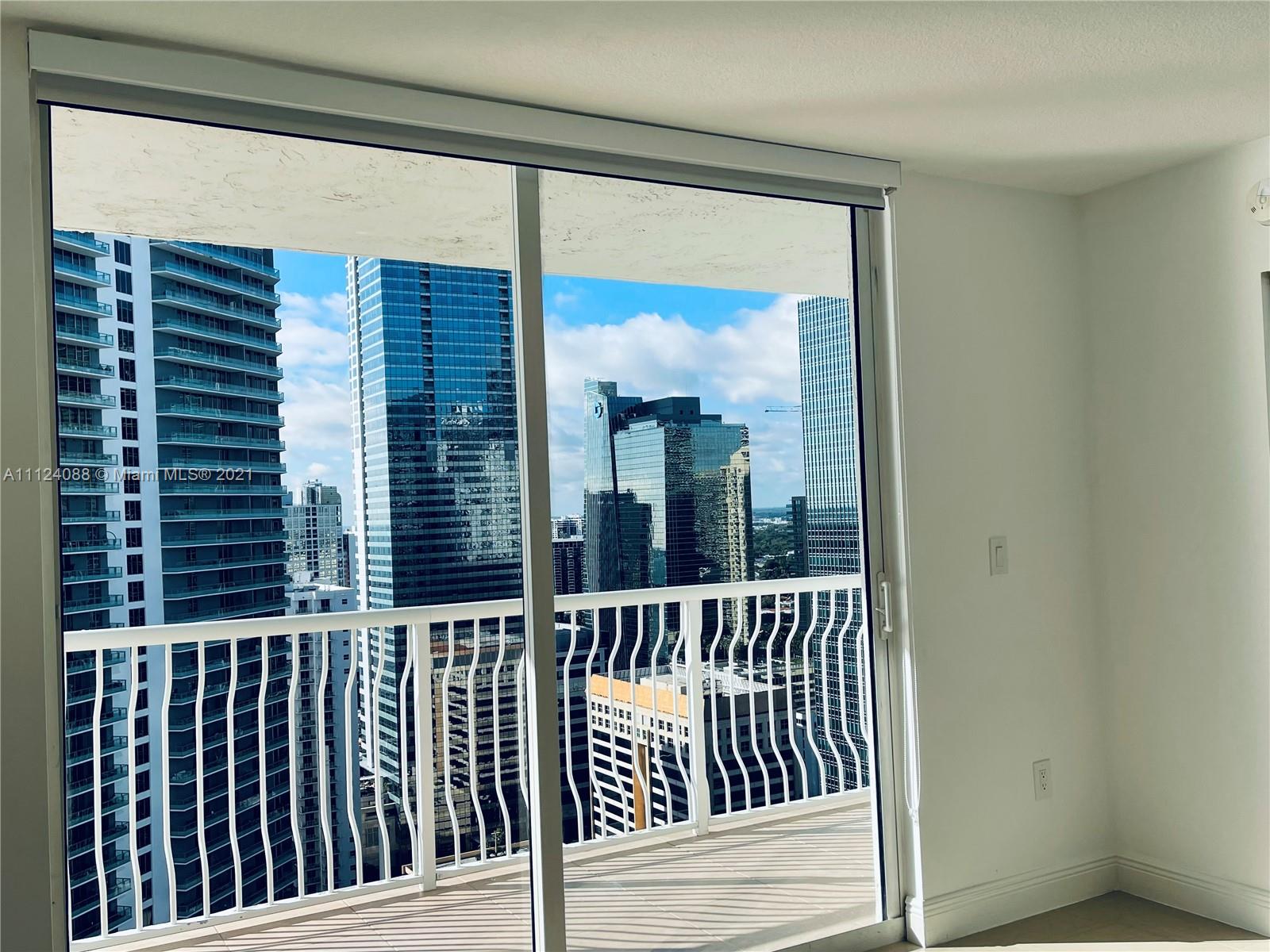image The Club at Brickell Bay15