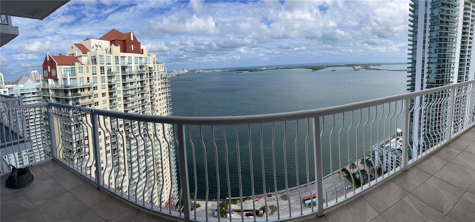 image The Club at Brickell Bay6