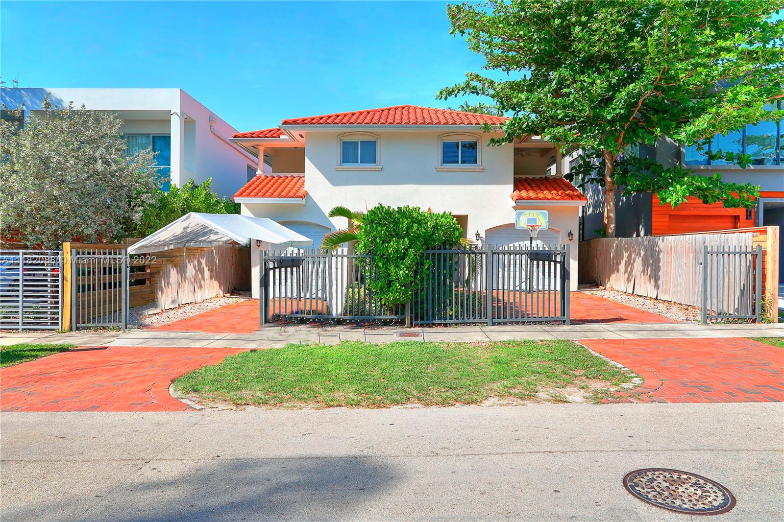 2965 & 2967 Coconut Ave #2965 & 2967
