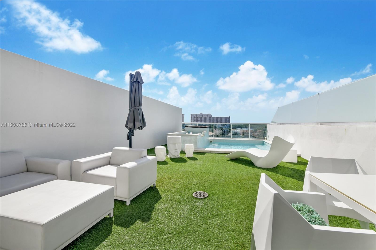 image 400 Sunny Isles11