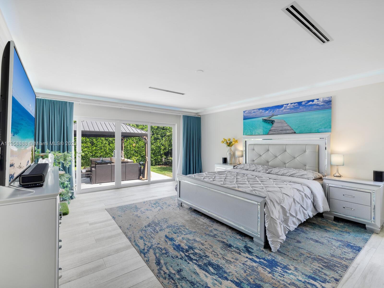 10125 Biscayne Blvd,Miami Shores, FL 33138