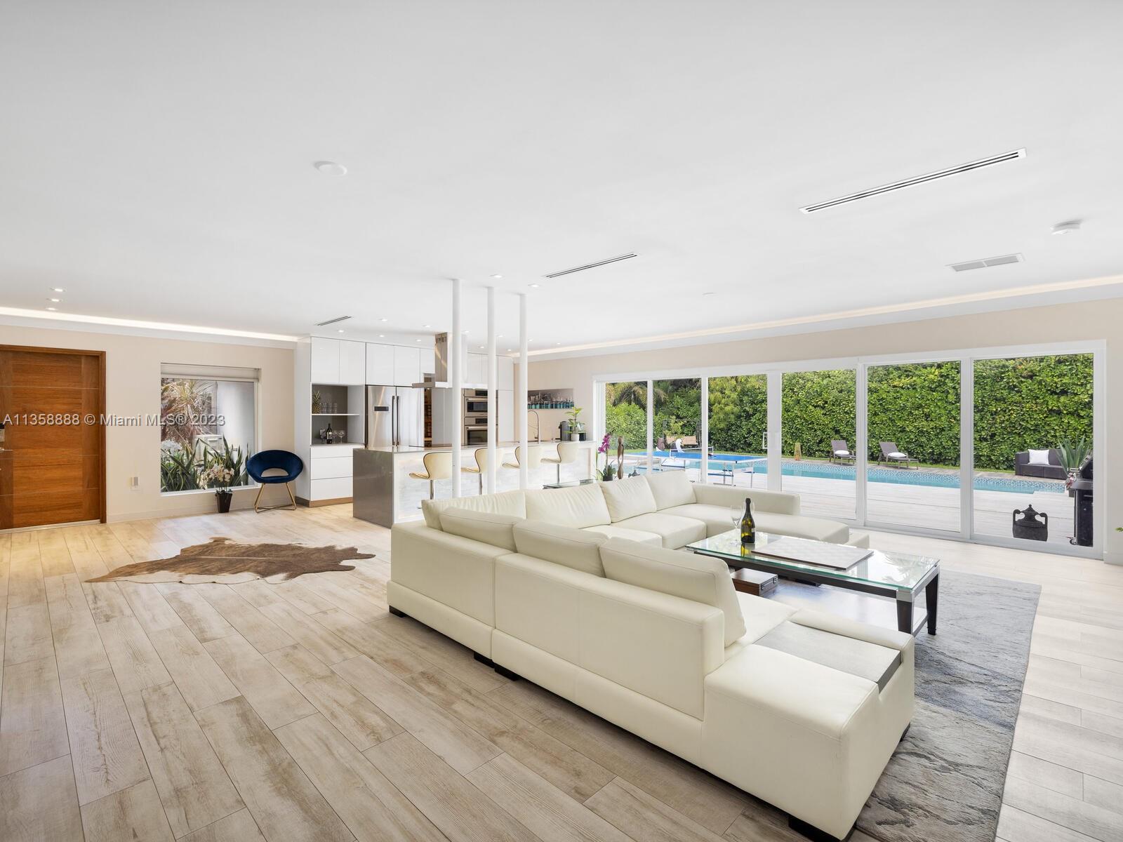 10125 Biscayne Blvd,Miami Shores, FL 33138