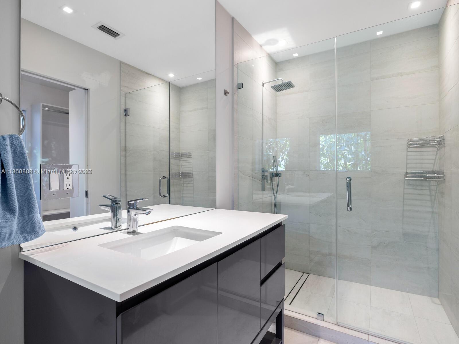 10125 Biscayne Blvd,Miami Shores, FL 33138