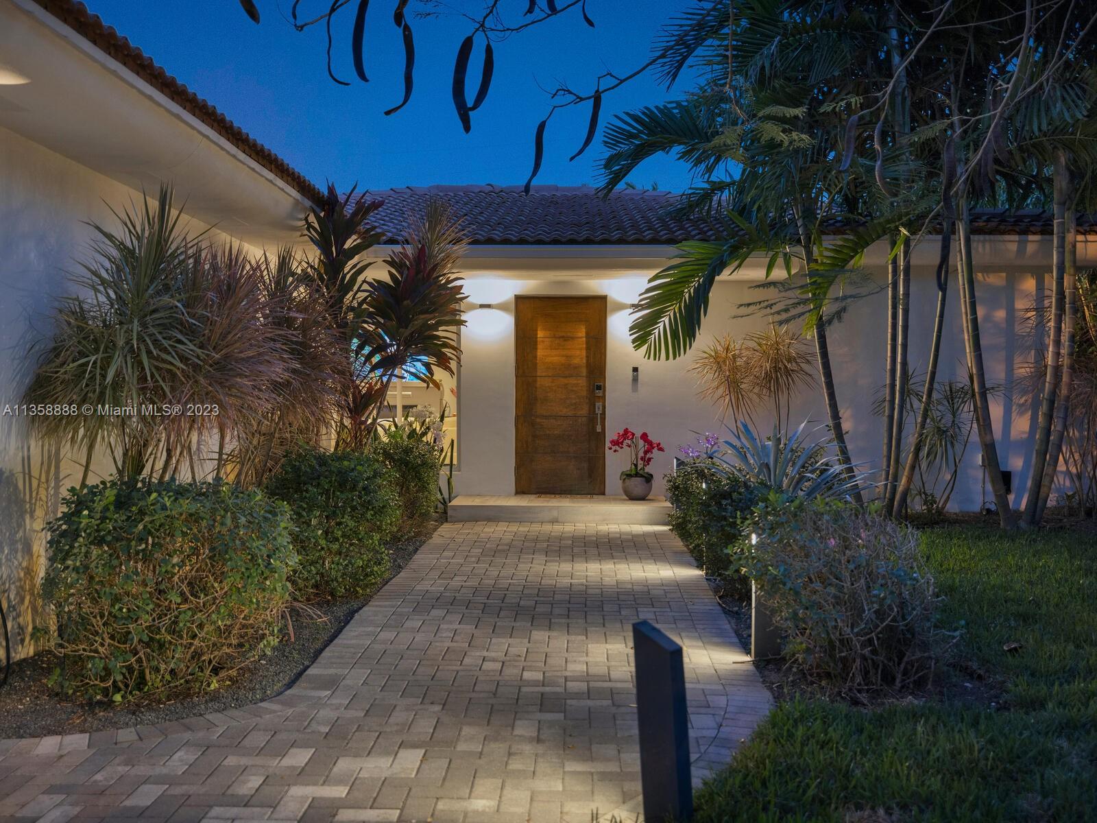 10125 Biscayne Blvd,Miami Shores, FL 33138