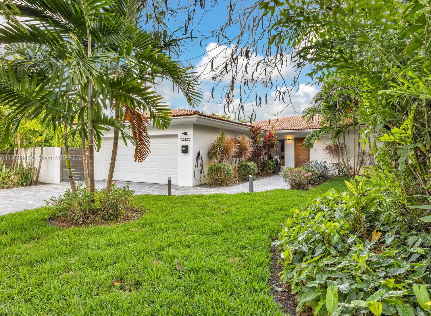 10125 Biscayne Blvd,Miami Shores, FL 33138