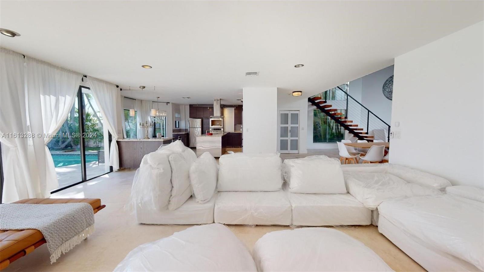 1028 88th St,Surfside, FL 33154