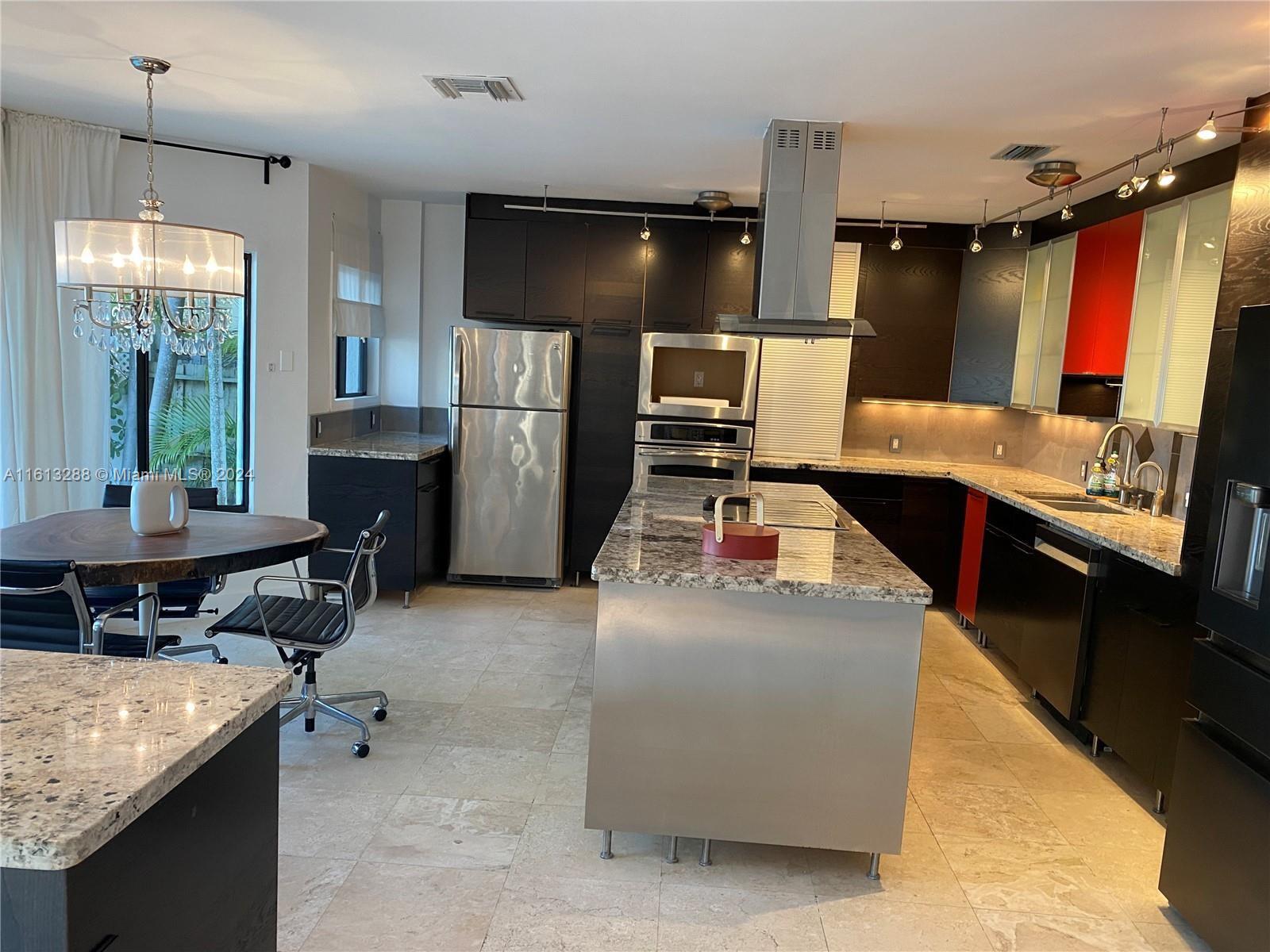 1028 88th St,Surfside, FL 33154