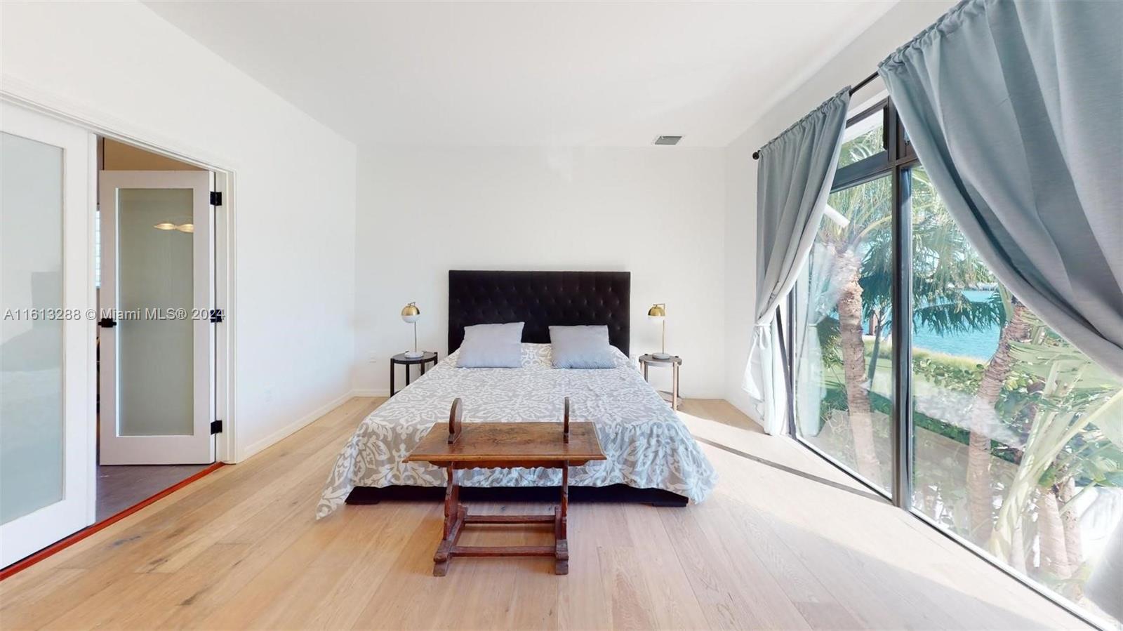 1028 88th St,Surfside, FL 33154