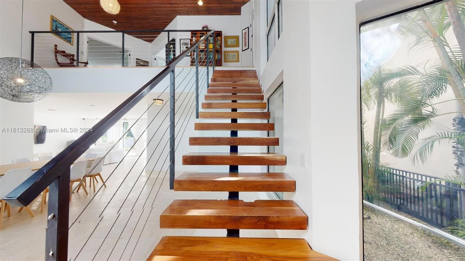 1028 88th St,Surfside, FL 33154