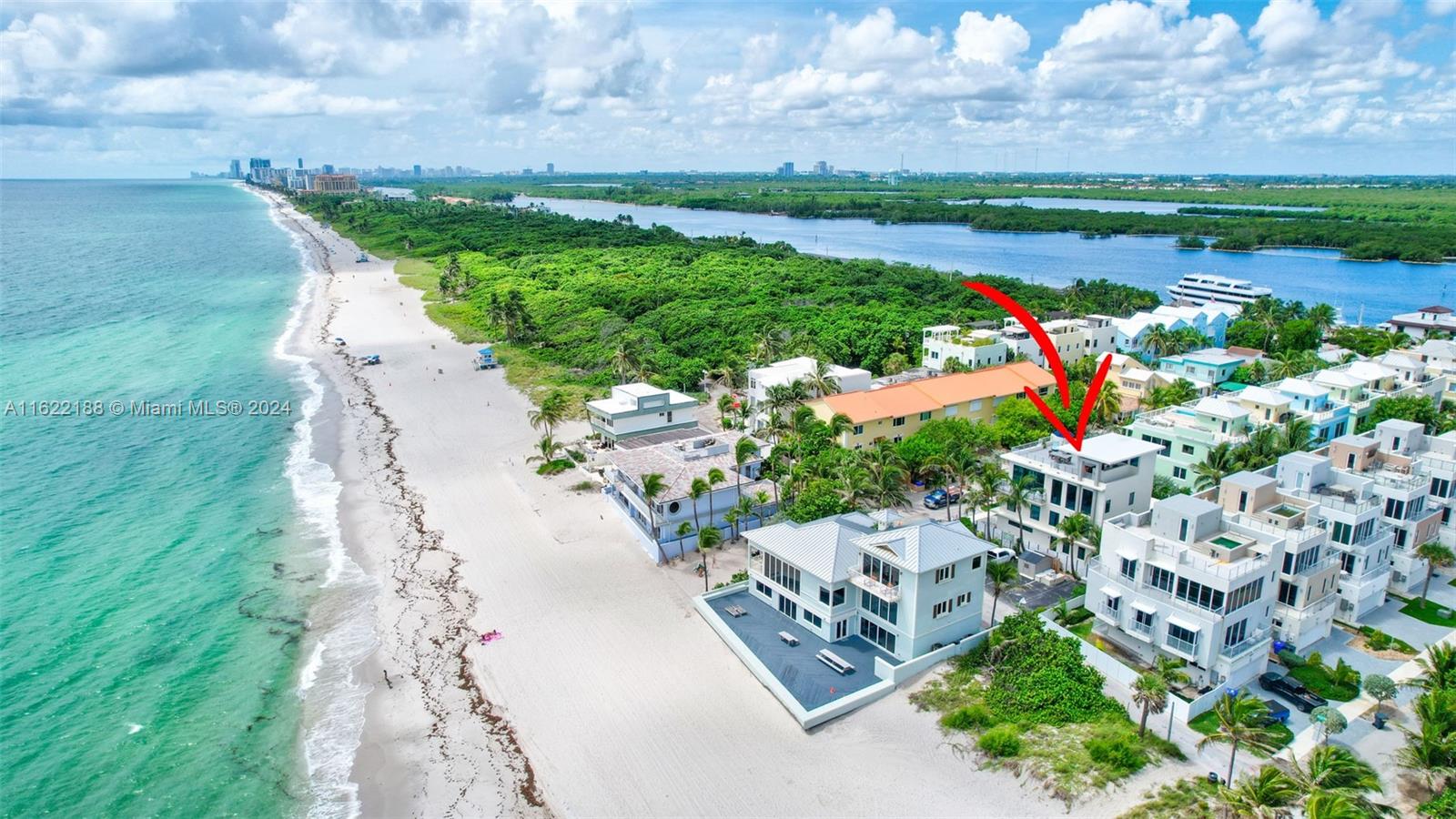 305 Oak St Hollywood, FL 33019