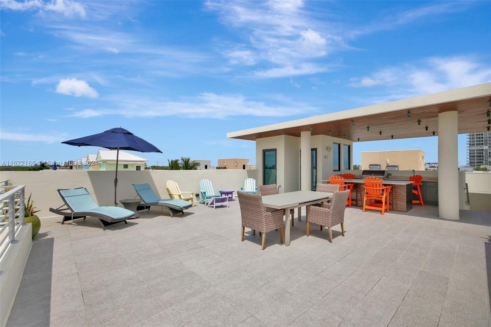 305 Oak St Hollywood, FL 33019