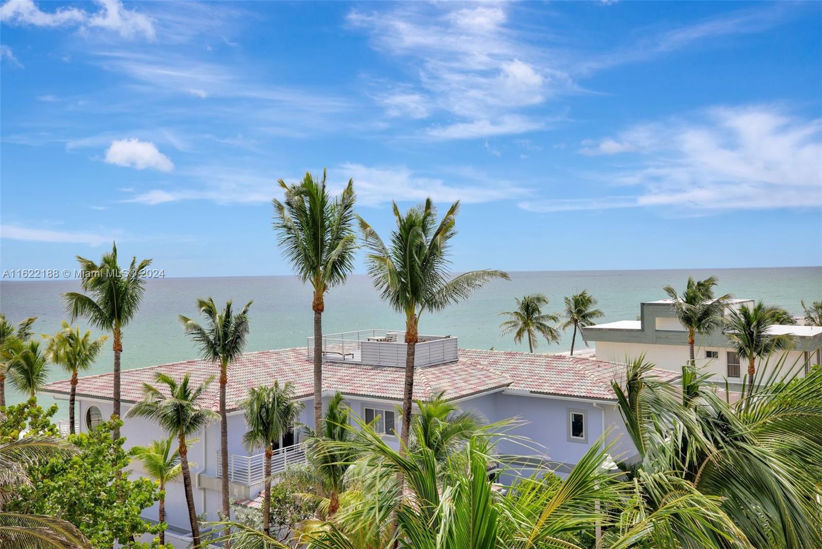 305 Oak St Hollywood, FL 33019