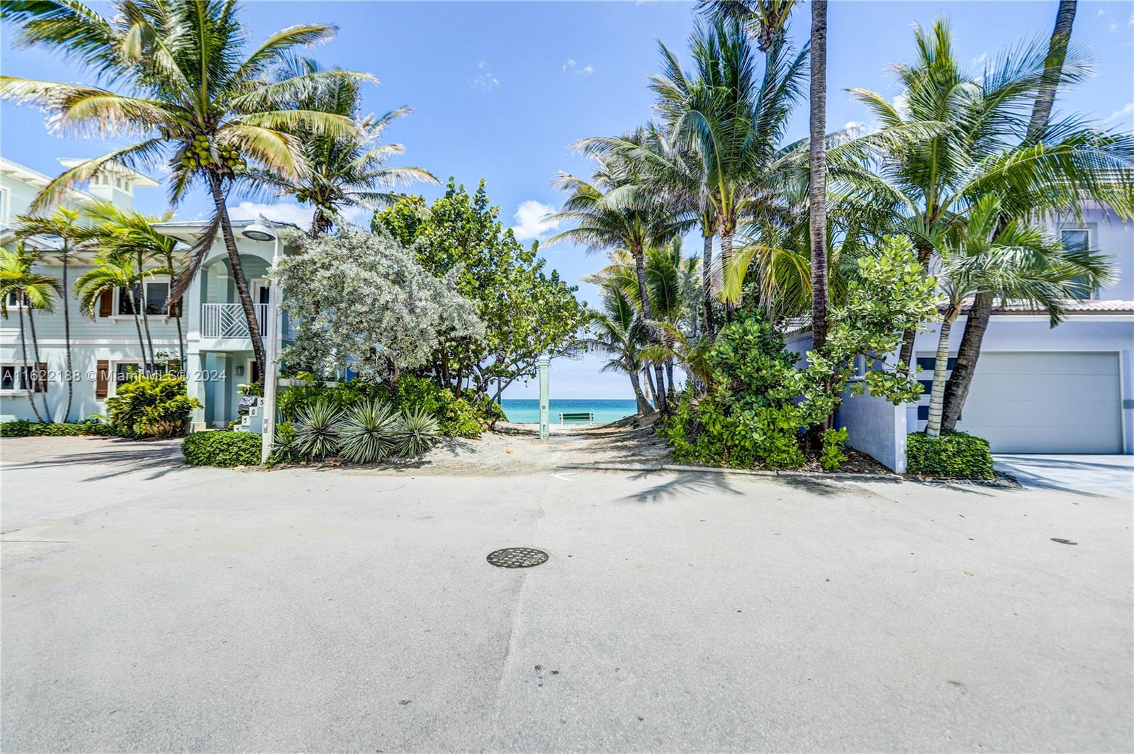 305 Oak St Hollywood, FL 33019