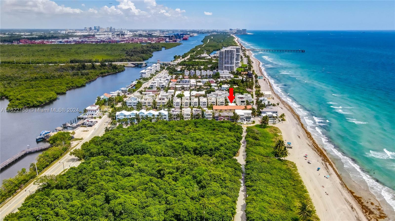 305 Oak St Hollywood, FL 33019