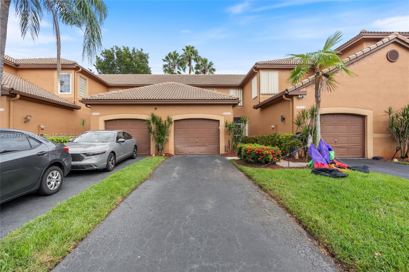 1564 Veracruz Ln 1564, Weston MLS A11677688 For Sale