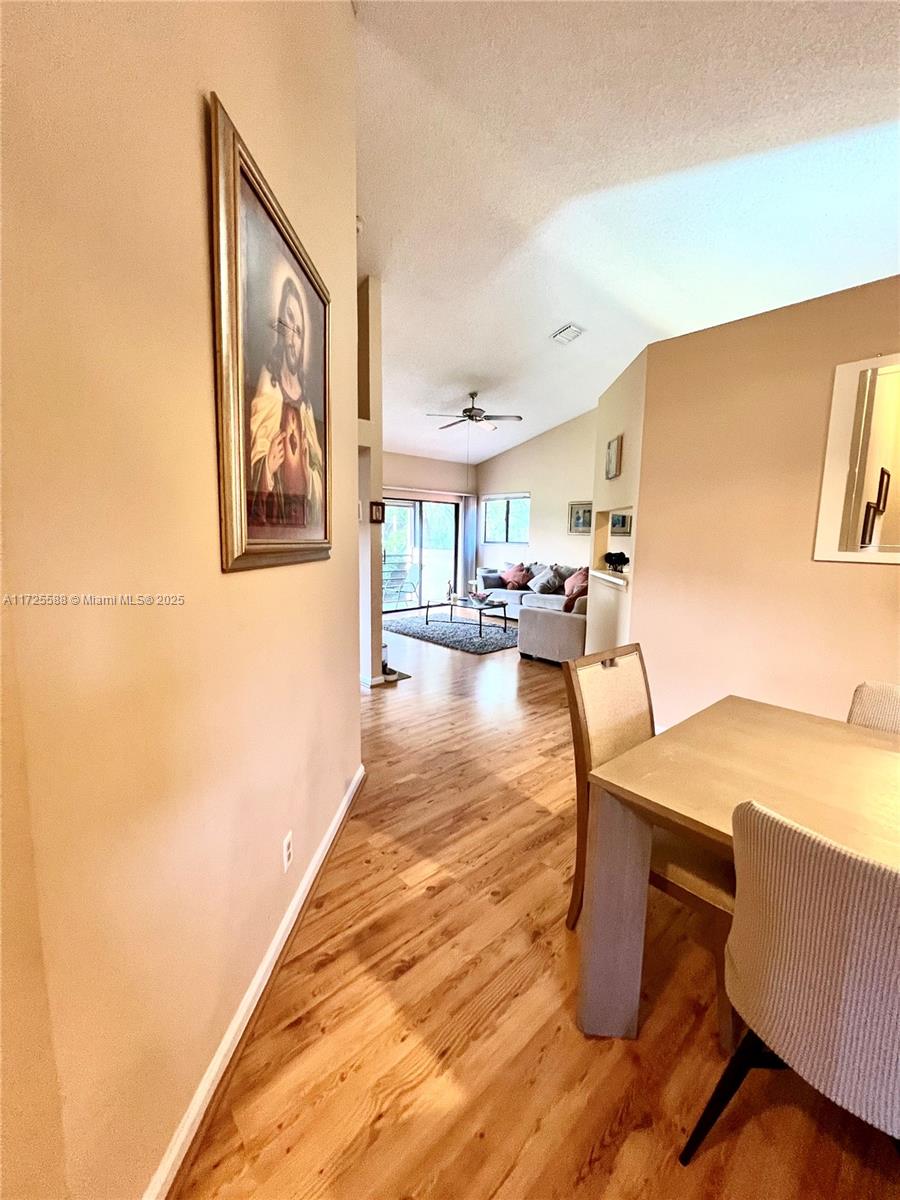 10 Via De Casas Sur #205