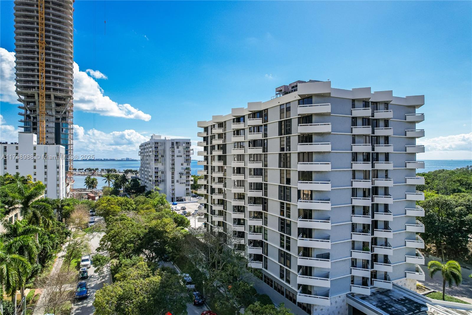 2501 Brickell Ave #201