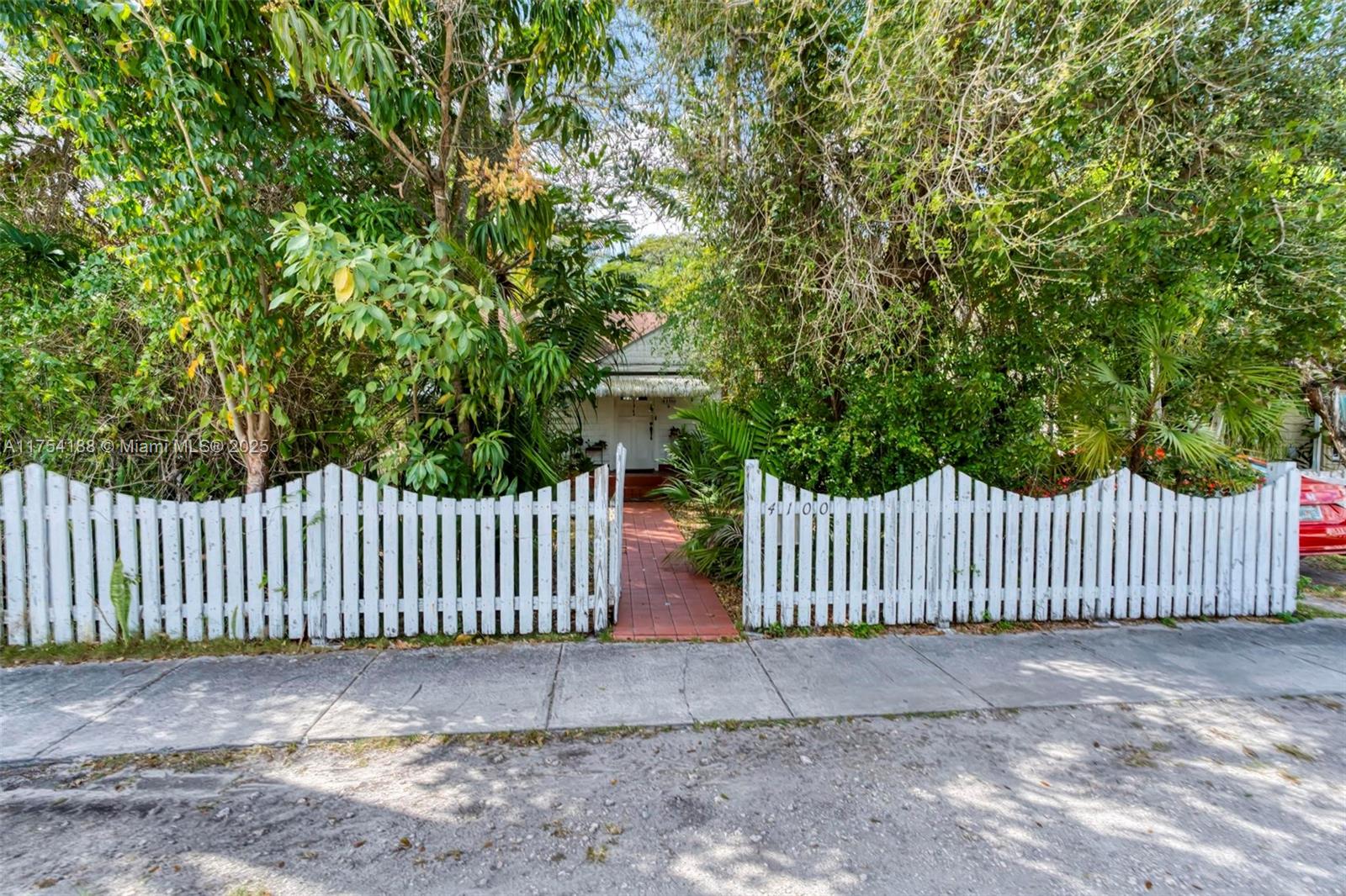 4100 SW 61st Ave,South Miami, FL 33155