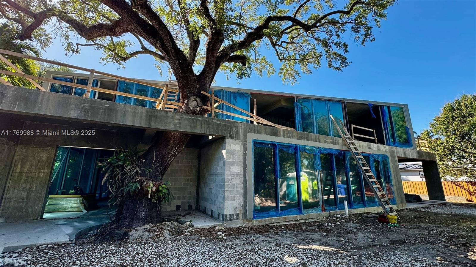 1616 Onaway Dr Miami, FL 33133