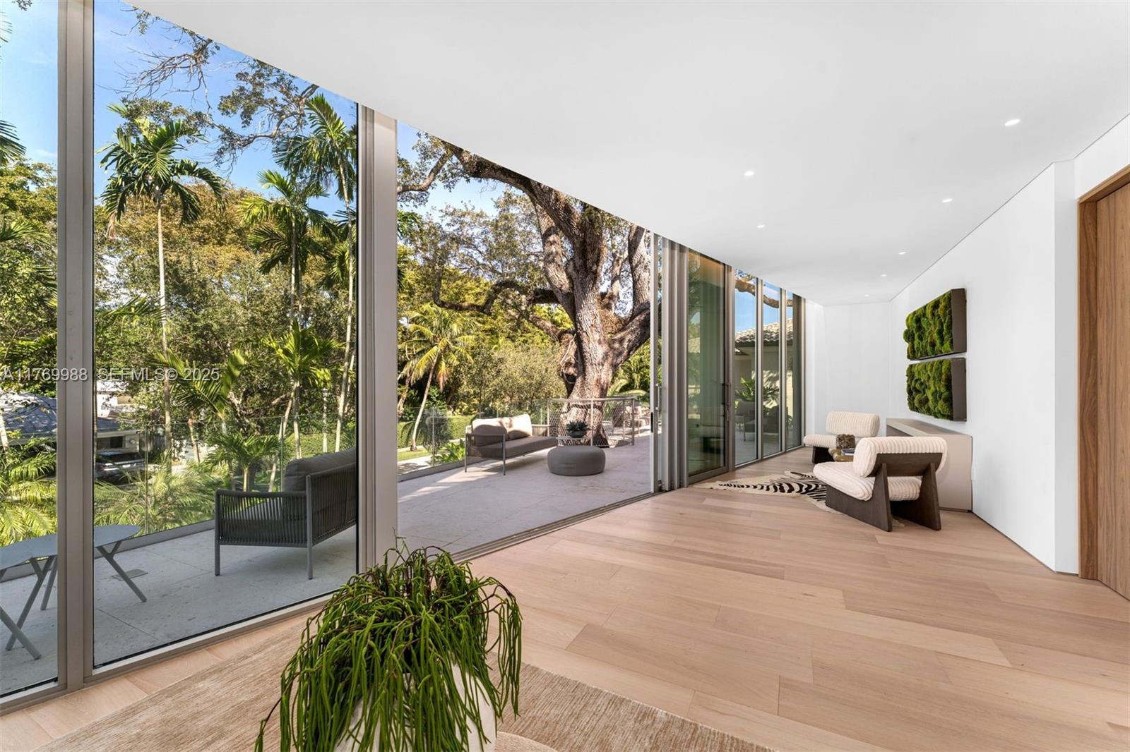 1616 Onaway Dr Miami, FL 33133