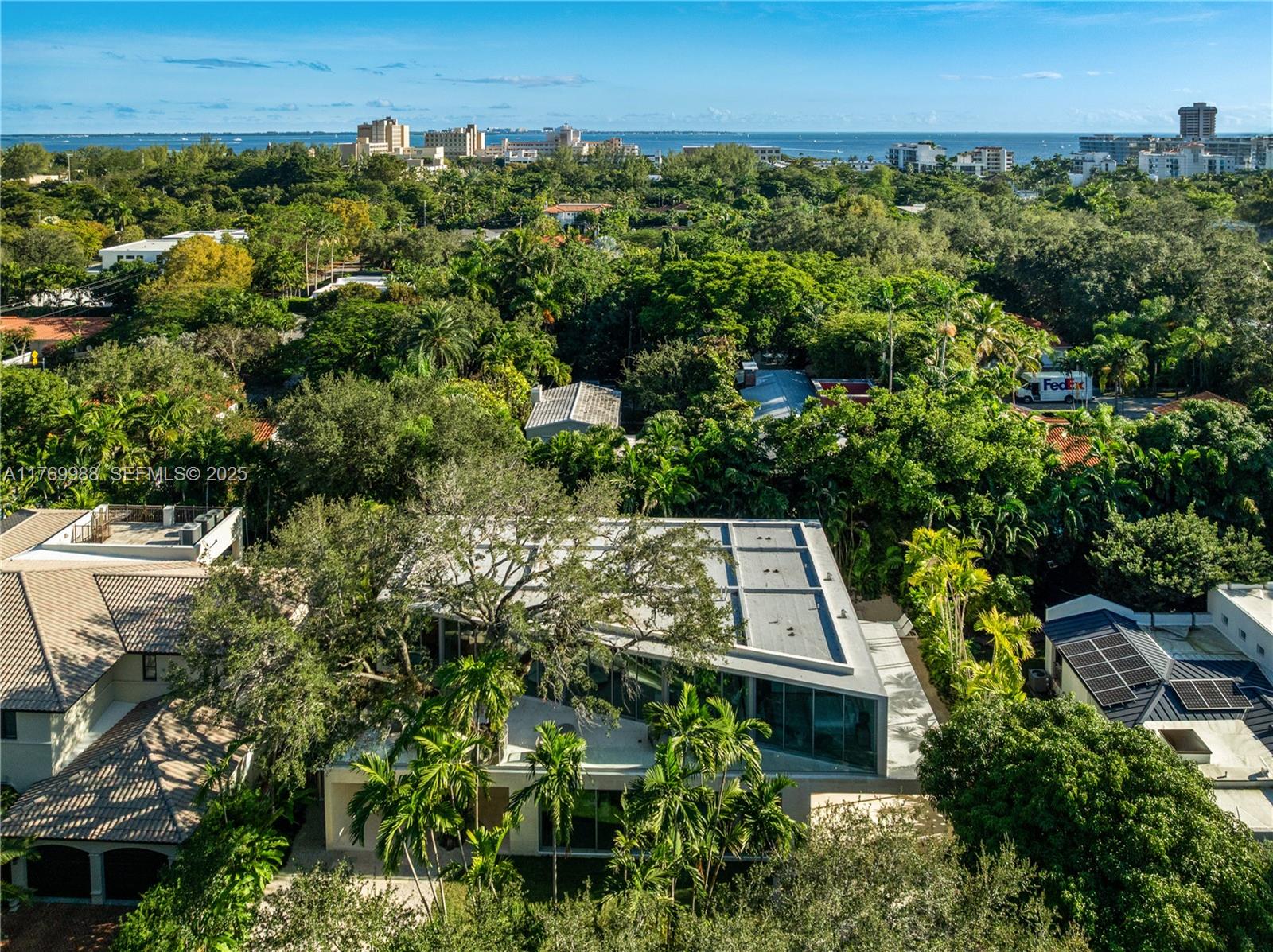 1616 Onaway Dr Miami, FL 33133