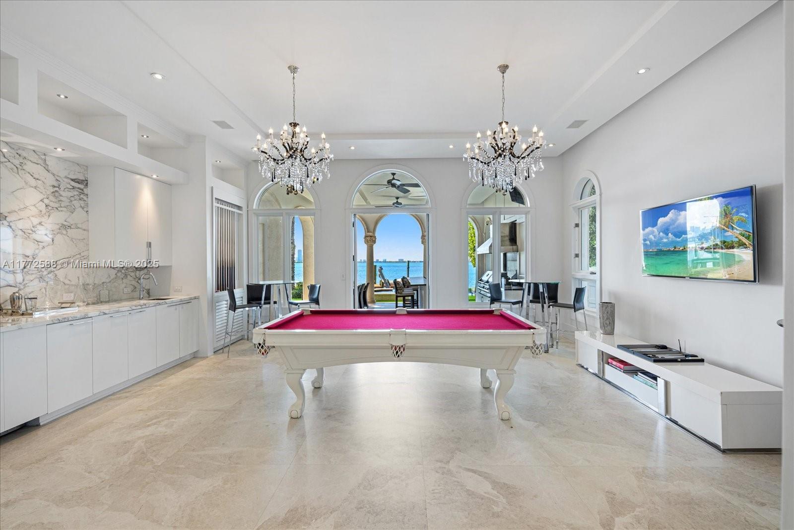 4340 N Bay Rd Miami Beach, FL 33140 4340 N Bay Rd Miami Beach, FL 33140