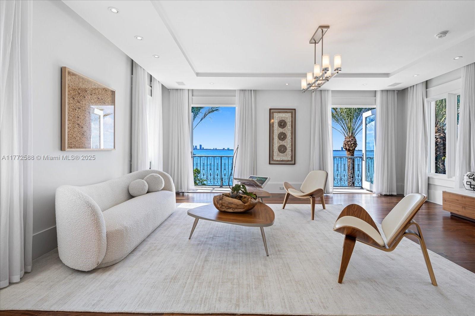 4340 N Bay Rd Miami Beach, FL 33140 4340 N Bay Rd Miami Beach, FL 33140