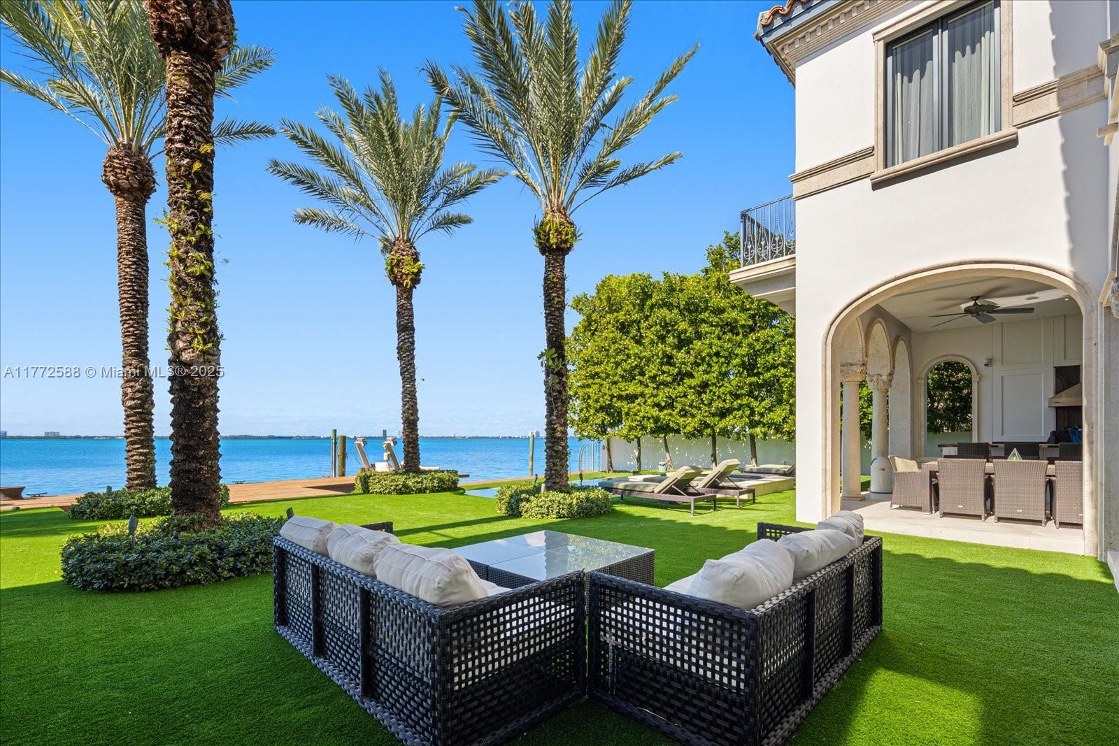 4340 N Bay Rd Miami Beach, FL 33140 4340 N Bay Rd Miami Beach, FL 33140