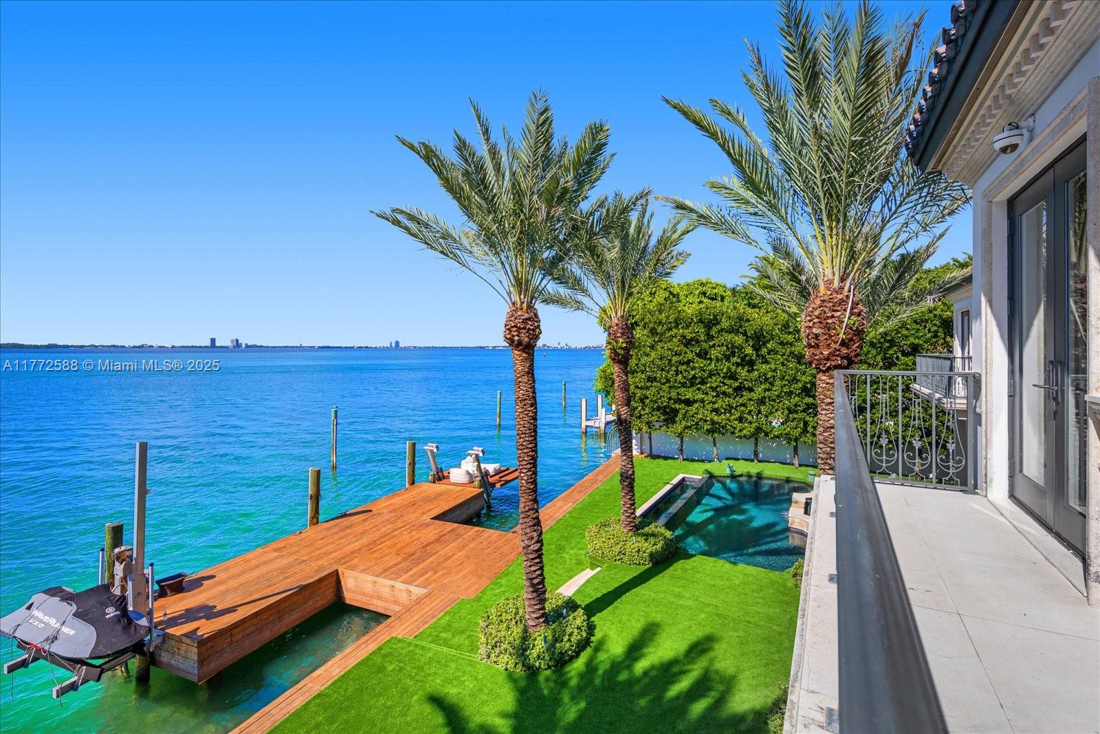 4340 N Bay Rd Miami Beach, FL 33140 4340 N Bay Rd Miami Beach, FL 33140