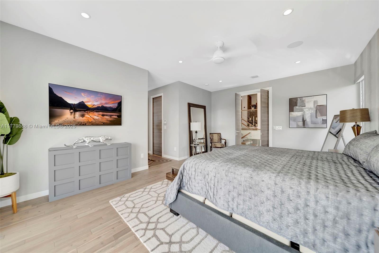 544 N Victoria Park Rd Fort Lauderdale, FL 33301