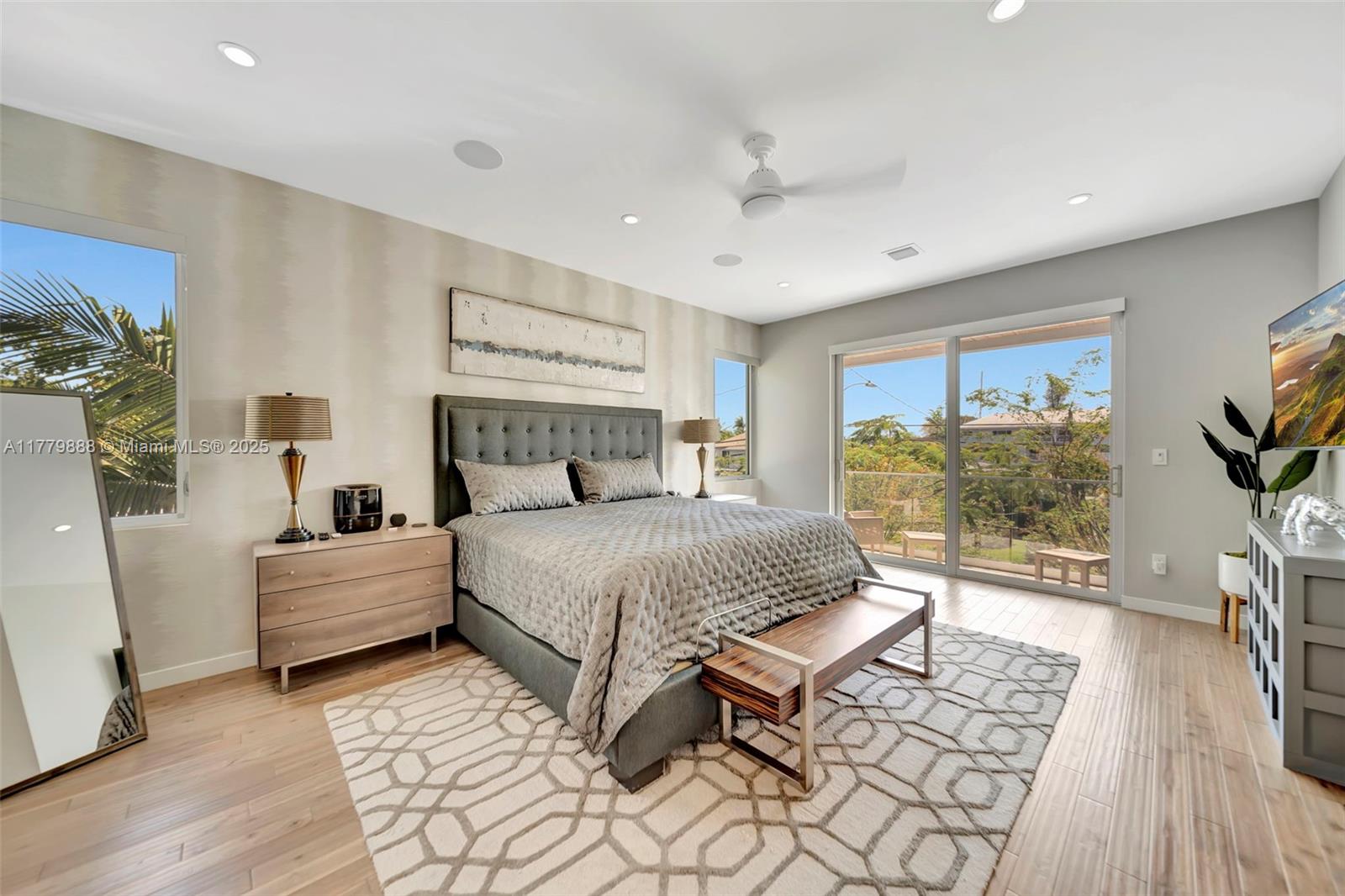 544 N Victoria Park Rd Fort Lauderdale, FL 33301