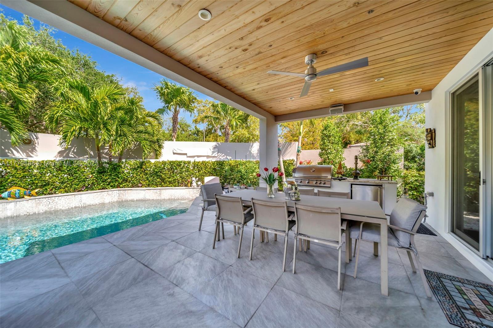 544 N Victoria Park Rd Fort Lauderdale, FL 33301