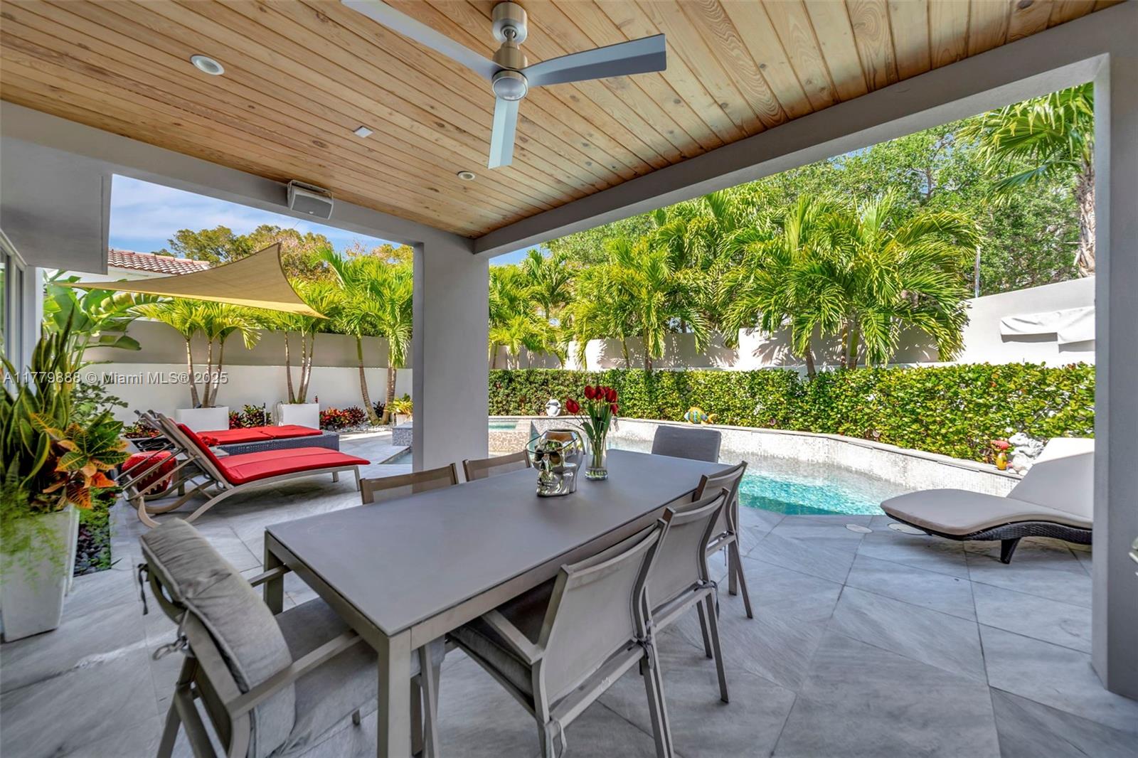 544 N Victoria Park Rd Fort Lauderdale, FL 33301