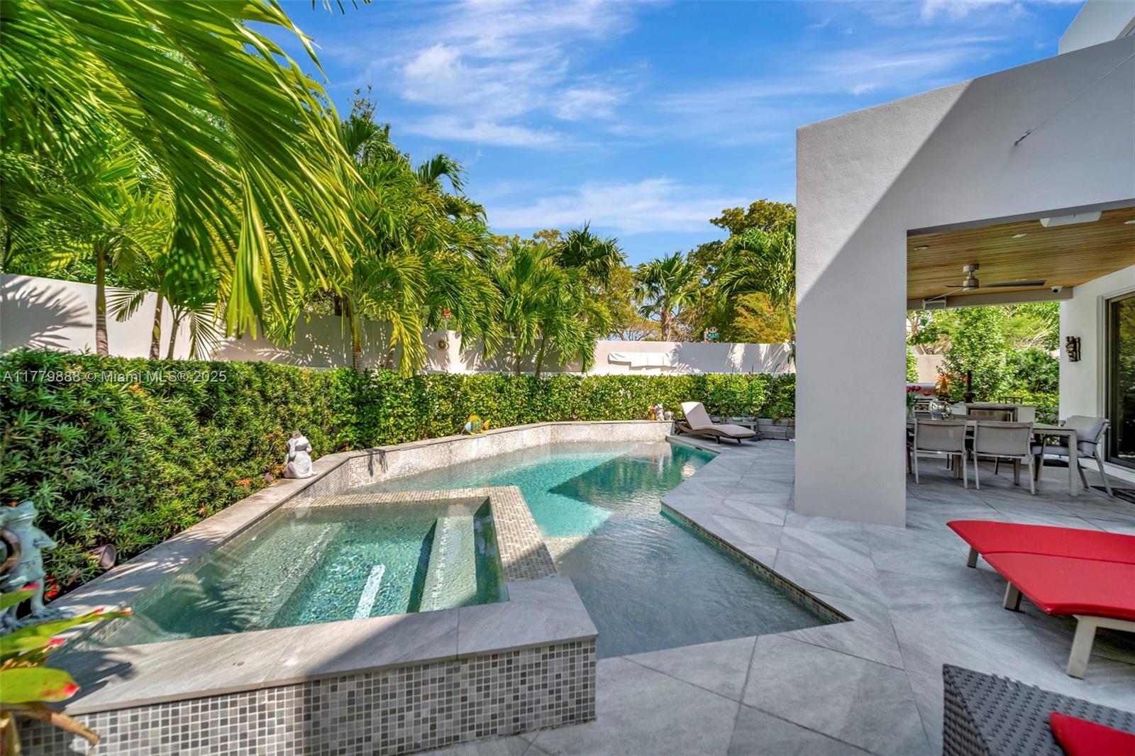 544 N Victoria Park Rd Fort Lauderdale, FL 33301